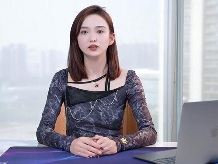 显示器时不时黑一下,大概1-2秒就又好了,是为什么?#数码 #显示器 #科普一下