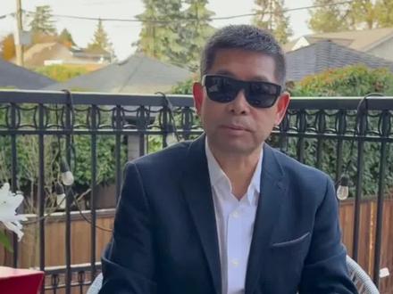 如果你还没听过 Anthropic,这家公司可能会成为 AI 行业的IPO王者。
为什么全世界都紧盯它?
因为它的CEO Dario Amodei,曾经高举“安全AI”大旗离开OpenAI,如今却带着 Anthropic 冲向 3000 亿美元级别的上市。
这背后的冲突太有戏剧性:
🚩 1. 安全 vs 商业化
一边呼吁“AI需要谨慎”,
一边疯狂融资、扩张、准备IPO。
这是自我矛盾?
还是为了获得更多资源去“保障安全”?
🚩 2. 这是 AI 行业的“泡沫压力测试”吗?
Anthropic 的上市,会回答三个关键问题:
•大模型到底能不能赚钱?
•企业是否愿意长期为AI买单?
•高估值是否只是资本故事?
如果它成功,AI 行业可能迎来 加速扩张的新周期。
如果受挫,全行业估值都可能被重新定价。
🚩 3. 这不只是一次IPO
这是对整个 AI 行业的提问:
未来是长期红利,还是一次集体冒险?
看懂 Anthropic 的IPO,就能看懂 AI 的未来走势。
#AI热点 #科技财经 #Anthropic #AI安全