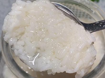 #自制甜酒酿 想要甜酒酿又甜,出水又多的赶快看过来,教你做甜到心里的甜酒#抖音美食制作人