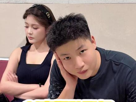 打瑕现场变事故现场,这集成本有点超标 #街头采访 #奢侈品包包 #二奢 #奢品老鲍