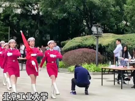 大陆女子仪仗队VS台湾女子仪仗队,究竟哪个好看?#台湾女生 #仪仗队 #台湾