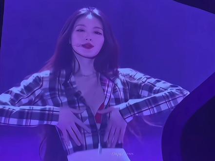 叶舒华初solo舞台
女神你好完美🥹
#叶舒华 #叶舒华solo