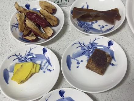 鹿胶牛奶羹,易吸收,口感好。每天一碗,气血两旺😀