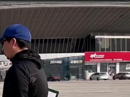 软式棒垒球《动作讲解系列》击跑员踩一垒技巧 1 放棒 #软式棒垒球 #棒球基础教学 #儿童体育