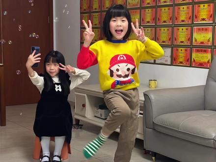 和三少一起跳#螃蟹舞 #双胞胎#海绵宝宝舞蹈挑战