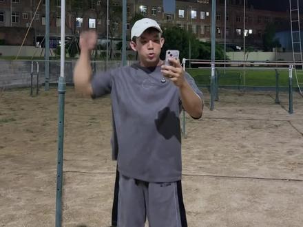 引体向上全握好还是半握好?#引体向上 #单杠 #部队 #单杠一练习 #大川引体向上教学