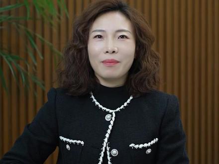 央视出品必属精品!这部AI武侠短片爆火,《流金谷恩仇录》让小孩都能秒懂国际局势!#流金谷恩仇录#央视AI短片#国际局势#商业认知#热门