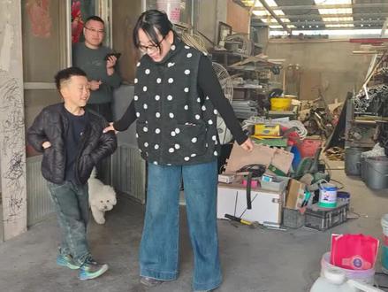 #阿萨阿萨 #小朋友的快乐童年 #创作者中心 #创作灵感好奇怪上一天视频被和谐了,