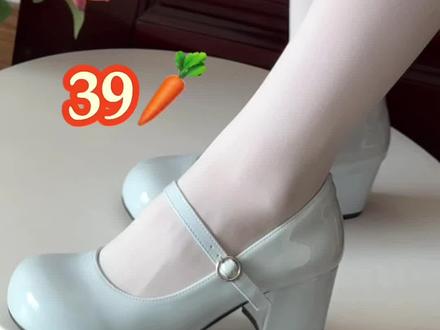 圆头玛丽珍太好看啦!#鞋控日常 #吃我一波lolita安利 #lo鞋安利 #高跟鞋#玛丽珍