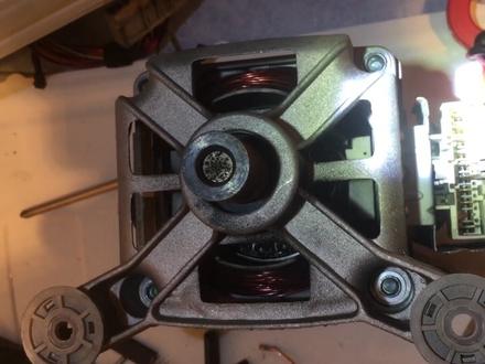 海尔洗衣机Err 7,开封洗衣机陈师傅带你来一块儿检测维修. #家电维修 #开封洗衣机维修 #开封家电维修清洗