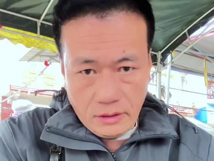 泰国佬的广告有意思#前进四哥 #钱进四哥