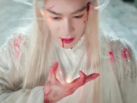 月鳞绮纪龙露芜衣发现寄灵是龙神 #月鳞绮纪 #鞠婧祎 #陈都灵 #曾舜晞 #田嘉瑞#热播电视剧