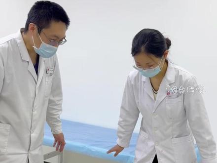 雪天走路新姿势!憨憨企鹅步你学会了嘛!#雪天路滑注意安全 #企鹅步