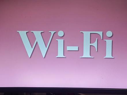 不管这个单词怎么念,都没问题。我只是来跟大家分享一下,蛮有意思的。原来这么多年,我都念错了,不过没事,我还是会一直错下去。哈哈哈哈!#学习vlog打卡