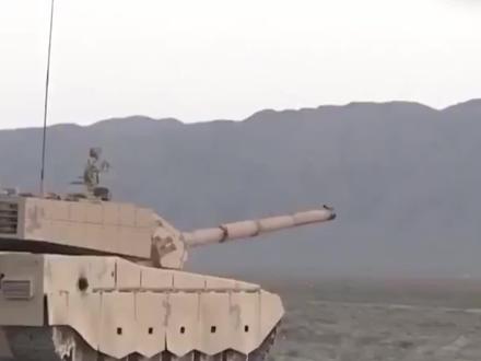 陆战之王:北斗激光协99A坦克横空出世,被誉为中国陆军王牌!