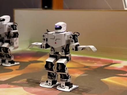 春晚机器人刷屏台湾#春晚 #机器人