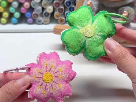 洗脸巾变身迷你樱花🌸四叶草小本子🍀超好捏 春日感十足的小本子,可以带出门随手记录哦!#手工教程 #洗脸巾手工 #自制捏捏 #春日手工 #自制本子