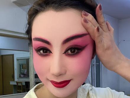 手把手教你如何把戏曲底妆拍匀!#新手化妆教程 #学化妆 #化妆技巧分享 #妆面记录 #戏曲容妆