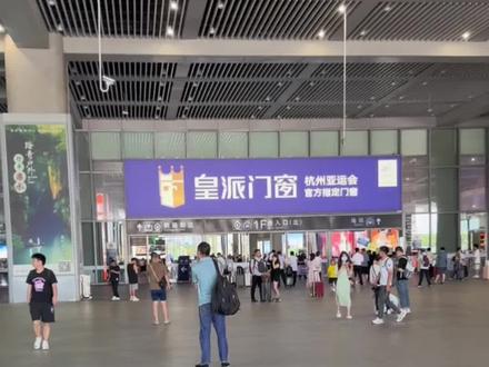 #遗失物品 #高铁 #高铁找回遗失物品
包裹遗失,有一台笔记本和回家的钥匙,在工作人员的帮助下终于找到啦