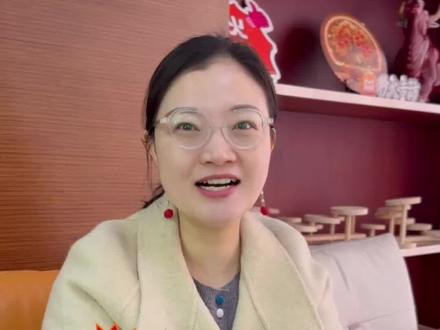 2026年马年伊利签约马伊琍代言,网友据此调侃“蒙牛可找文章代言”,衍生出“伊利我喝过,还是蒙牛好”等段子式广告语#快消品#伊利 #代言人