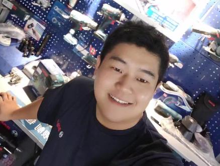 博世电镐,学会了自己也能换油、换原装碳刷,使用更放心 #电动工具维修 #博世电动工具