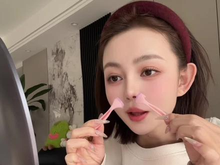 姐妹们👭唇毛多就赶紧刮吧!不变粗不变黑!摆脱尴尬🙂#朵梦 #朵梦唇毛刀 #唇毛刀 #唇毛怎么去掉 #女生小胡子