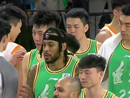 如今还有多少人一如既往支持辽宁男篮呢#辽宁男篮