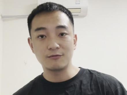 机建燃油费该不该让乘客买单??#桌前脱口秀 #王醒醒了说 #机建燃油费