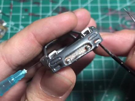 1:64马自达RX-7跳灯改装,感谢大家昨天提供的灯罩信息😁。#风火轮 #小比例车模 #风火轮小车