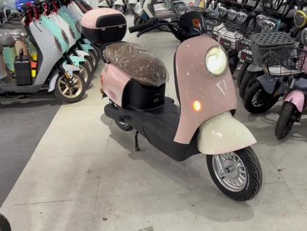 花2899把它带回家 !#性价比高的电动车推荐 #雅迪冠能2023全新上市 #新国标电动车 #电动车