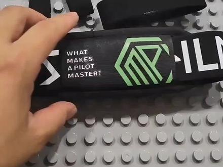 MasterPilot眼镜绑带安装使用说明通用大疆和肥鲨眼镜#穿越机 #fpv #大疆 #无人机 #穿越机fpv #遥控飞机 #穿越机航拍 #大疆无人机 #一起看飞机
