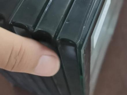 这就是为什么同样是5+15+5中空玻璃成本不同。