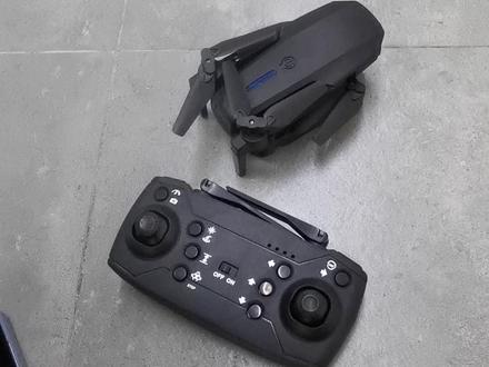 E88 链接上手机后,用遥控器操作的视频