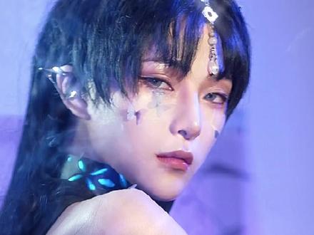 如果机械做的心能梦到电子蝴蝶,那你也会梦见我吗?#电子蝴蝶仿妆 #变装