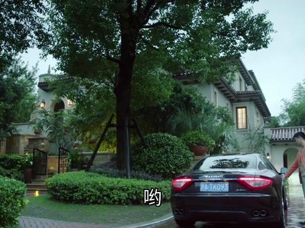 曲筱绡在安迪的帮助下成功拿下GI项目#欢乐颂 #好剧推荐 #因为一个片段看了整部剧 #刘涛 #王子文