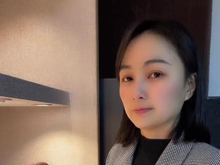 你以为这是一块不起眼的烂木头吗?错,这可是价值十几万的奇楠沉香,1万一克,一小块就要几十万#沉香 #奇楠沉香 #文玩