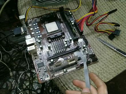 技嘉GA-78LMT-S2主板维修