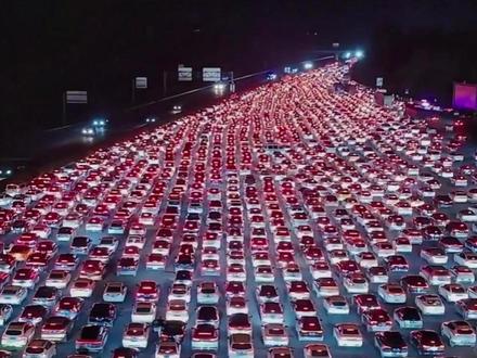 堵哭无数司机的安徽吴庄!2026春运为啥不撤反升级?#安徽 #高速 #吴庄收费站 #春运 #返程高峰