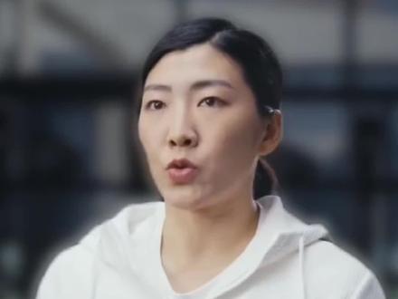 恭喜桃子获得第二枚金牌!成为第一个卫冕冠军#徐梦桃 #滑雪 #徐梦桃你还是第一