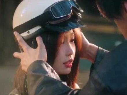 #影视剧名场面 #双轨 #虞书欣 #何与
戴帽子哪里好甜啊啊啊啊啊#强烈推荐