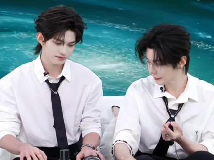 血气方刚的男孩子那经得起你这样撩拨#云旗 #郝熠然 #嗑cp #太甜了