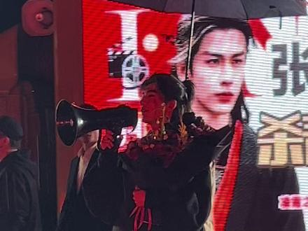 我们是彼此的摄影师
杀青快乐宝宝🎊我们多多见面🥹#张凌赫 #萧厉 #归鸾杀青