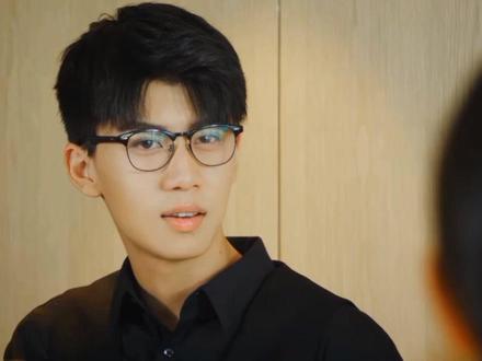 让我们一起回顾一下小毒王张九吧#好剧推荐 #任宥纶 #晨阳 #缉毒 #名场面 #抖音小助手