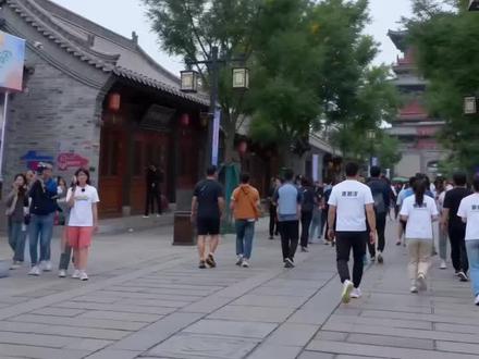 印象•邯郸道潮玩必选地标,今天跑男来邯郸道大家快来印象•邯郸道抢绝佳观看位置#古城老街景区 #印象•邯郸道
