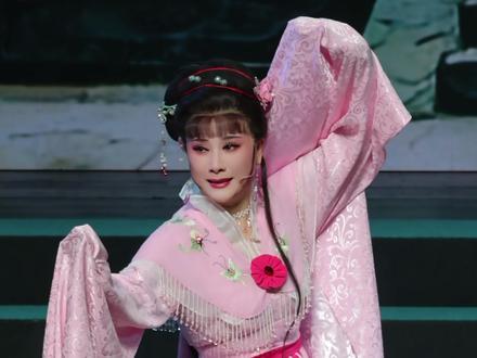 陈飞饰祝英台“记得草桥两结拜”(完整版) #余姚大剧院 2025年12月29日(周一)余姚大剧院 “梅花名邑SHOW 幸福余姚年”新年戏曲演唱会—越剧《梁祝·楼台会》选段#越剧 #内容启发搜索 #越剧陈飞 #越剧梁祝楼台会