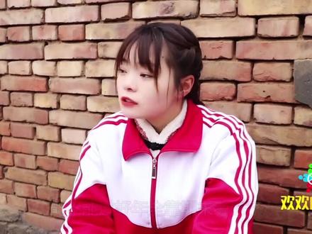 马上就要期末考试了,没想小晴在作题和作弊之间选择了作法,离谱#欢欢的童年 #剧情闪耀星 #喜受度激励计划