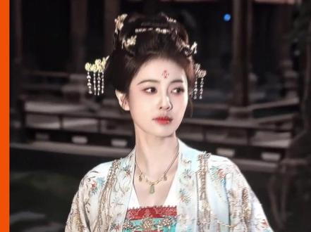 有如此权威的佩仪大人进入女探界!#唐宫奇案 #白鹿 #卫生巾