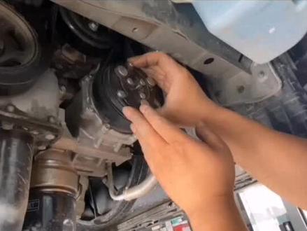 长安睿骋CC行驶中突然没有空调,单独更换压缩机电磁离合器,给客户节省大米#诚信经营 #修车我是认真的 #每天一个用车知识 #修理工的日常 #记录真实生活