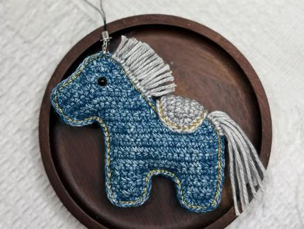 二十万人在看的挂件钩织视频教程来啦#毛线钩织 #马到成功挂件钩织教程#小马挂件钩织教程 #视频教程#热门 大家期待的视频教程来了,赶紧学起来吧,评论区见