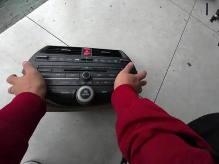 八代雅阁原车主机不开机维修